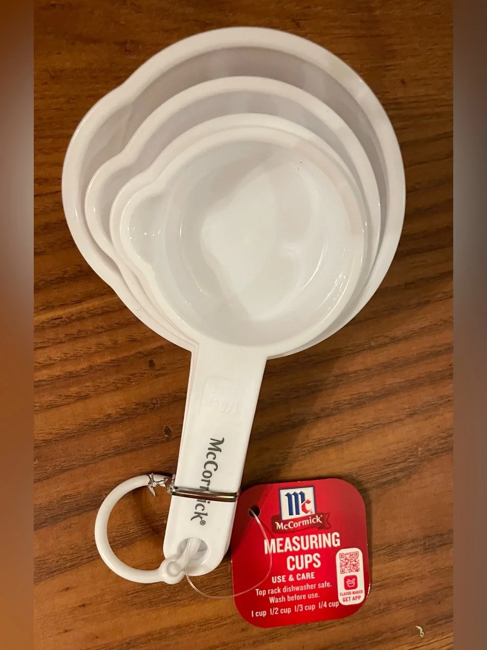 New McCormick White Nesting Measuring Cups Set